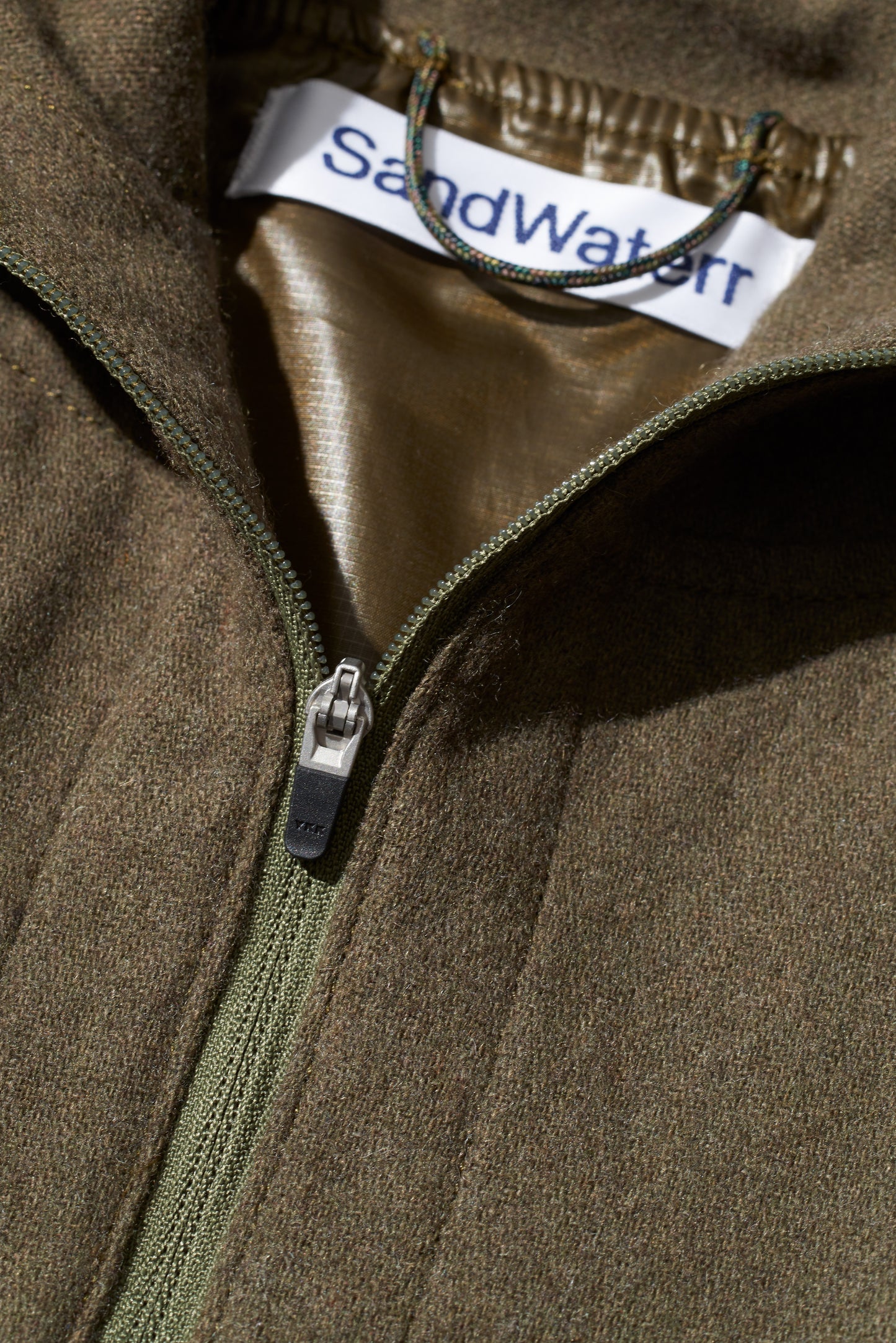 RESEARCHED ANORACK VEST/ ECO WOOL