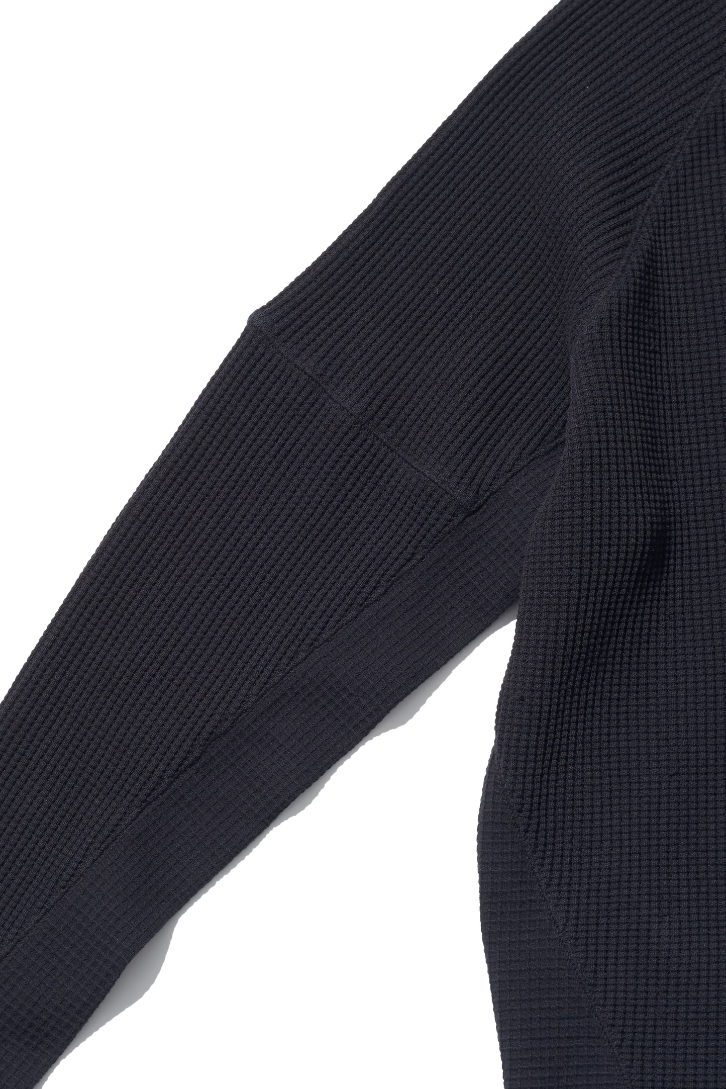 ORGANIZED H.ZIP PULLOVER TOP
/ C.THERMAL