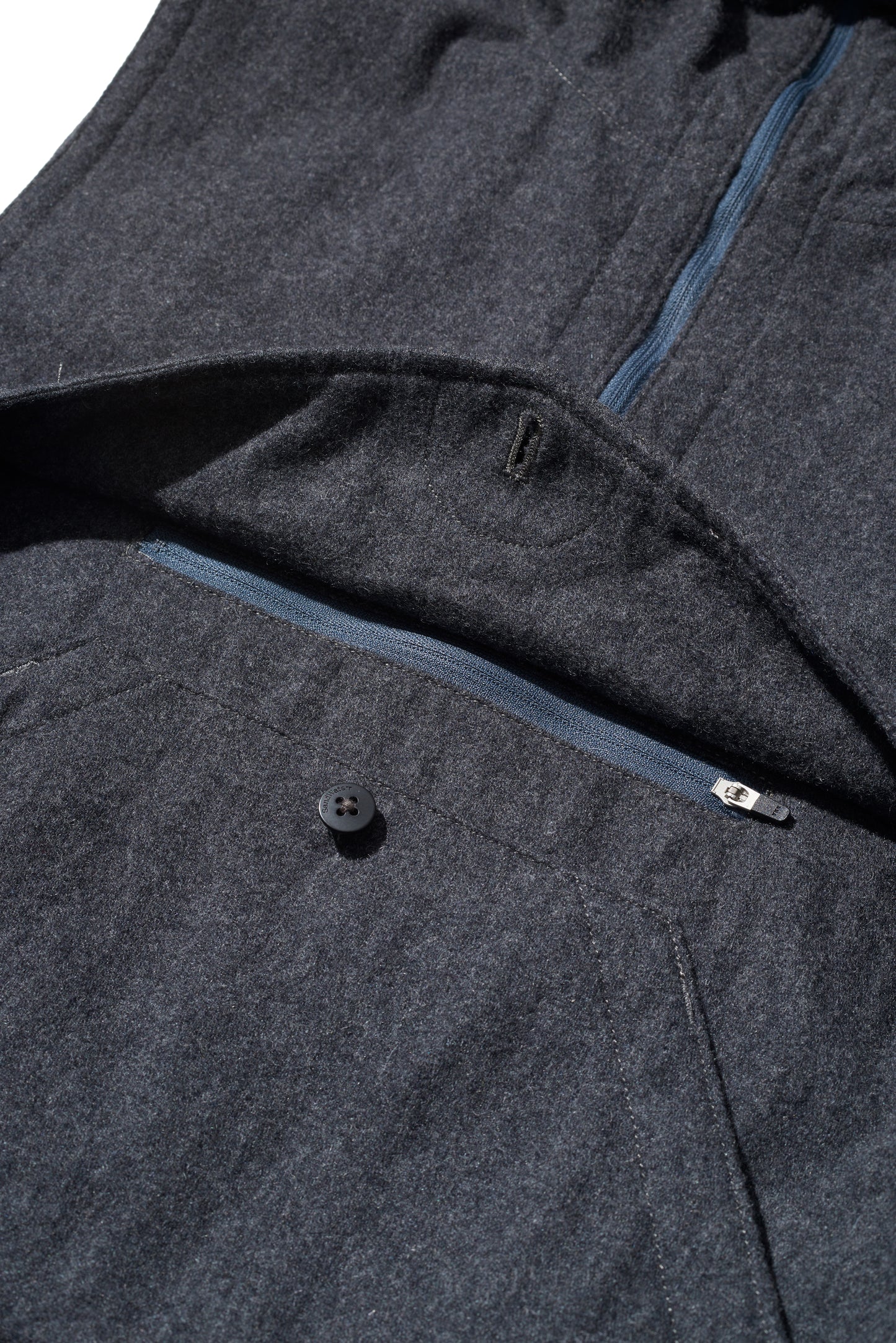 RESEARCHED ANORACK VEST/ ECO WOOL