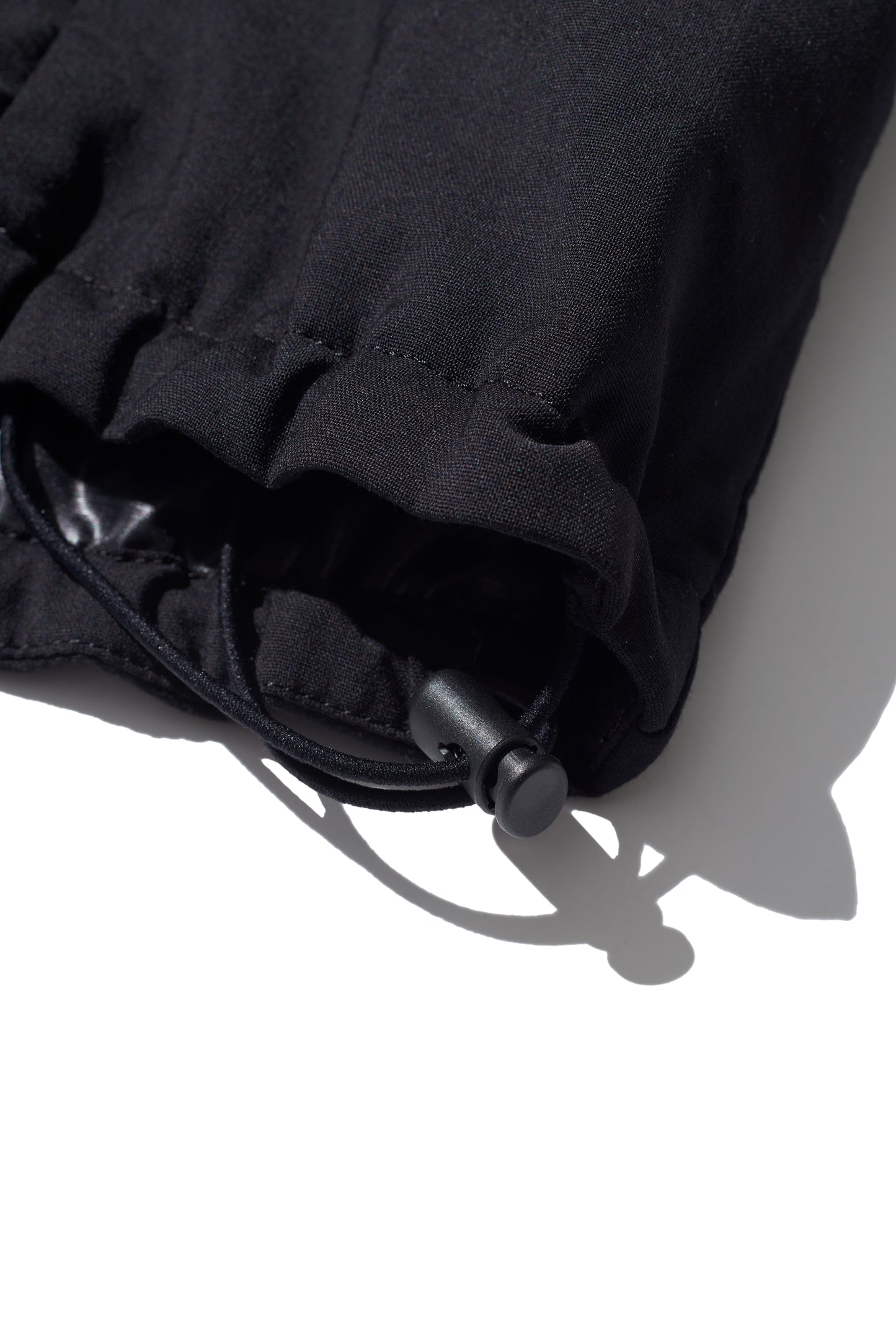 RESEARCHED LIGHT PUFF VEST/ REGGIANI W.SATIN