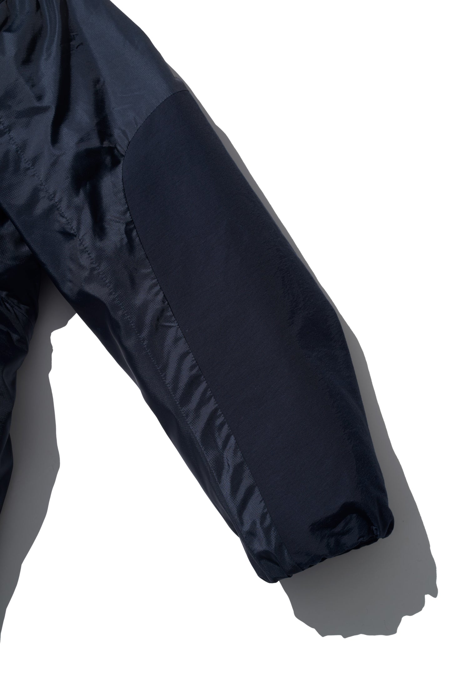 ORGANIZED HOODED PUFF BLOUSON/ PE.ECO RIPSTOP / SORONA DUPONT