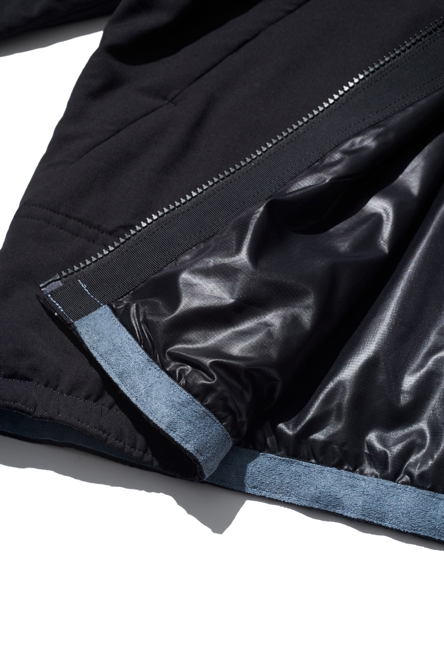 RESEARCHED LIGHT PUFF BLOUSON/ REGGIANI W.SATIN