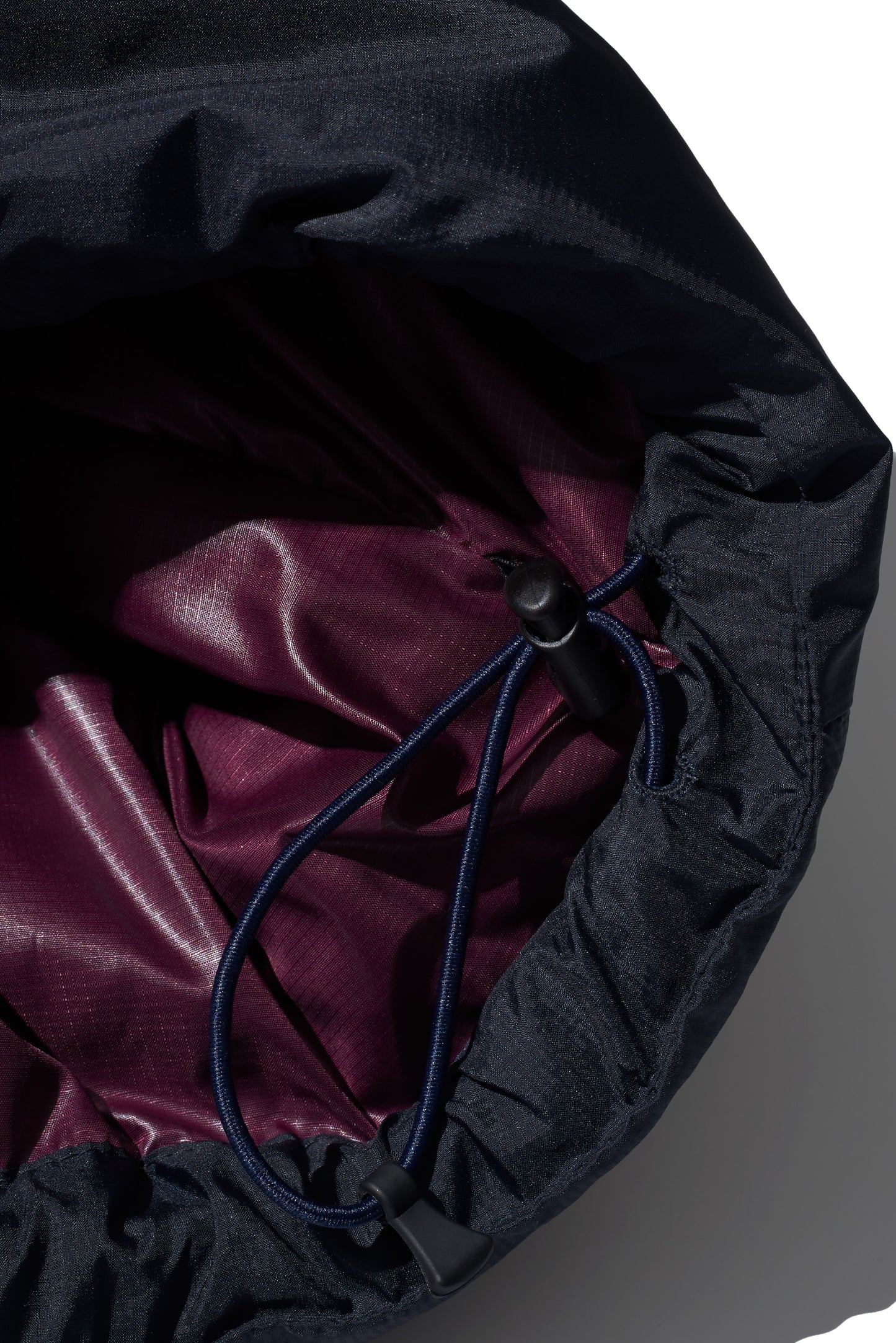 ORGANIZED HOODED PUFF BLOUSON/ PE.ECO RIPSTOP / SORONA DUPONT
