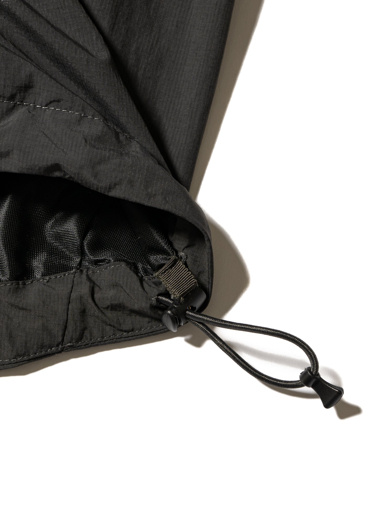 ORGANIZED HOODED PULLOVER / RIPSTOP NYLON
