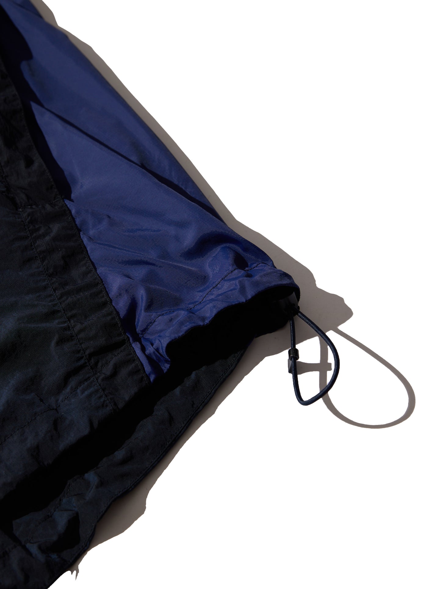ORGANIZED HOODED PULLOVER / RIPSTOP NYLON