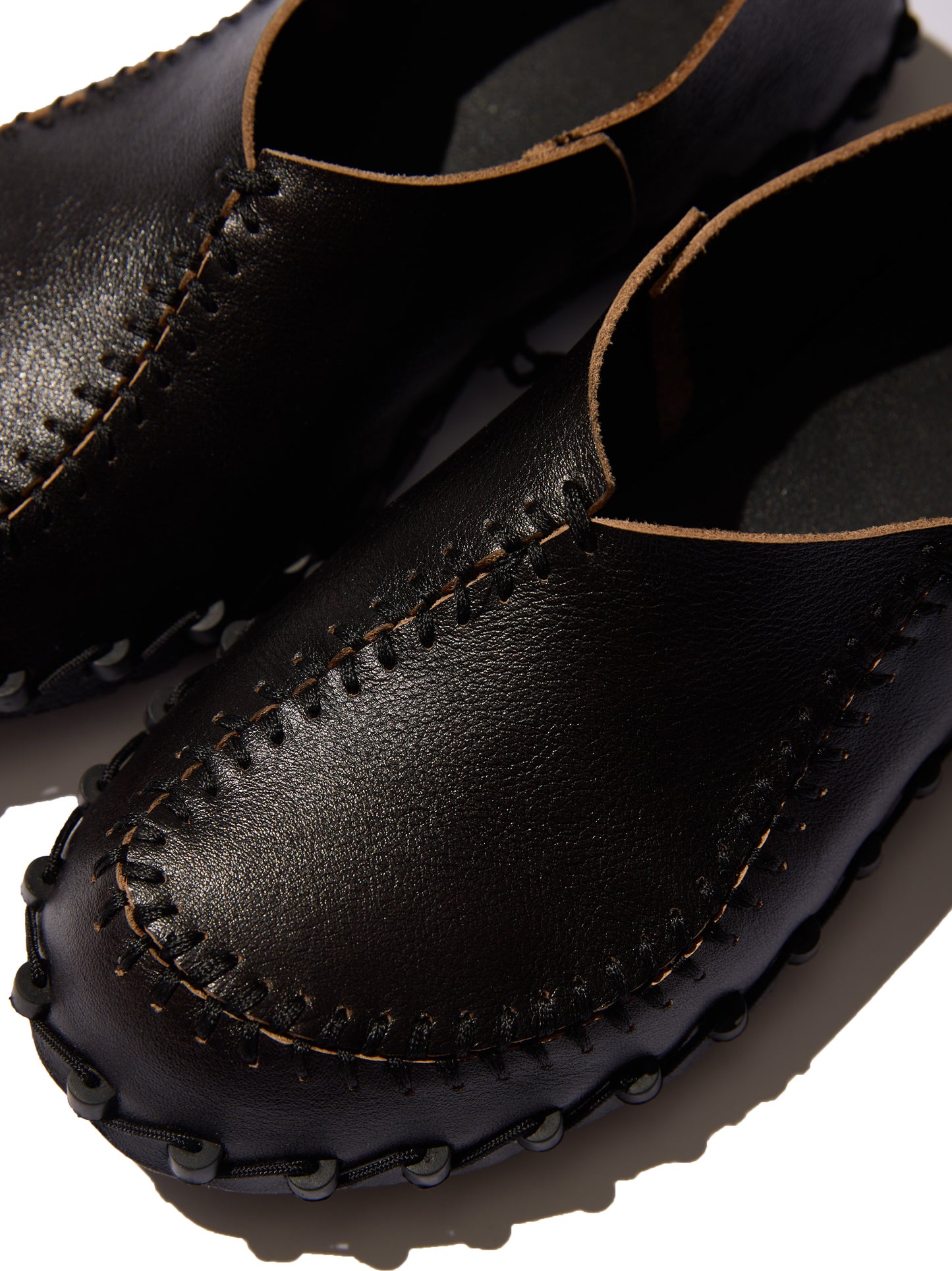 RESEARCHED SHOES / COW LEATHER × Tomo&Co