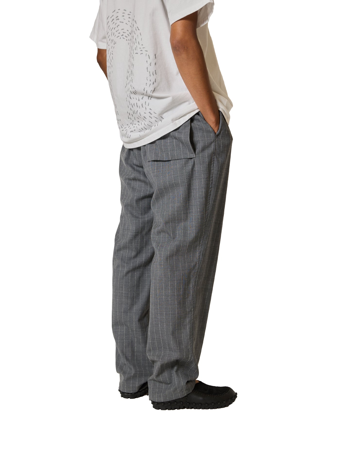 RESEARCHED EASY PANTS / WOOL SATIN CHALK STRIPE