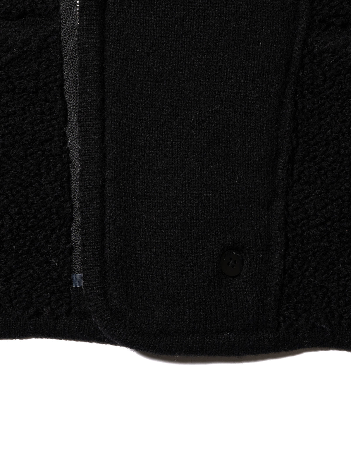 ORGANIZED CARDIGAN / WOOLEN YARN