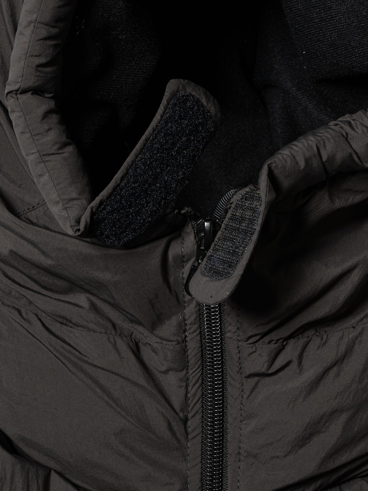 ORGANIZED HOODED PADDED BLOUSON / NYLON TAFFETA