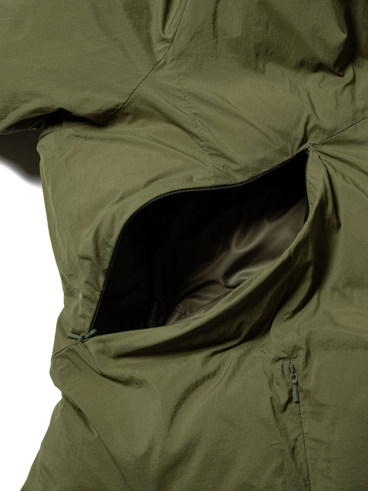 ORGANIZED HOODED PADDED BLOUSON / NYLON TAFFETA