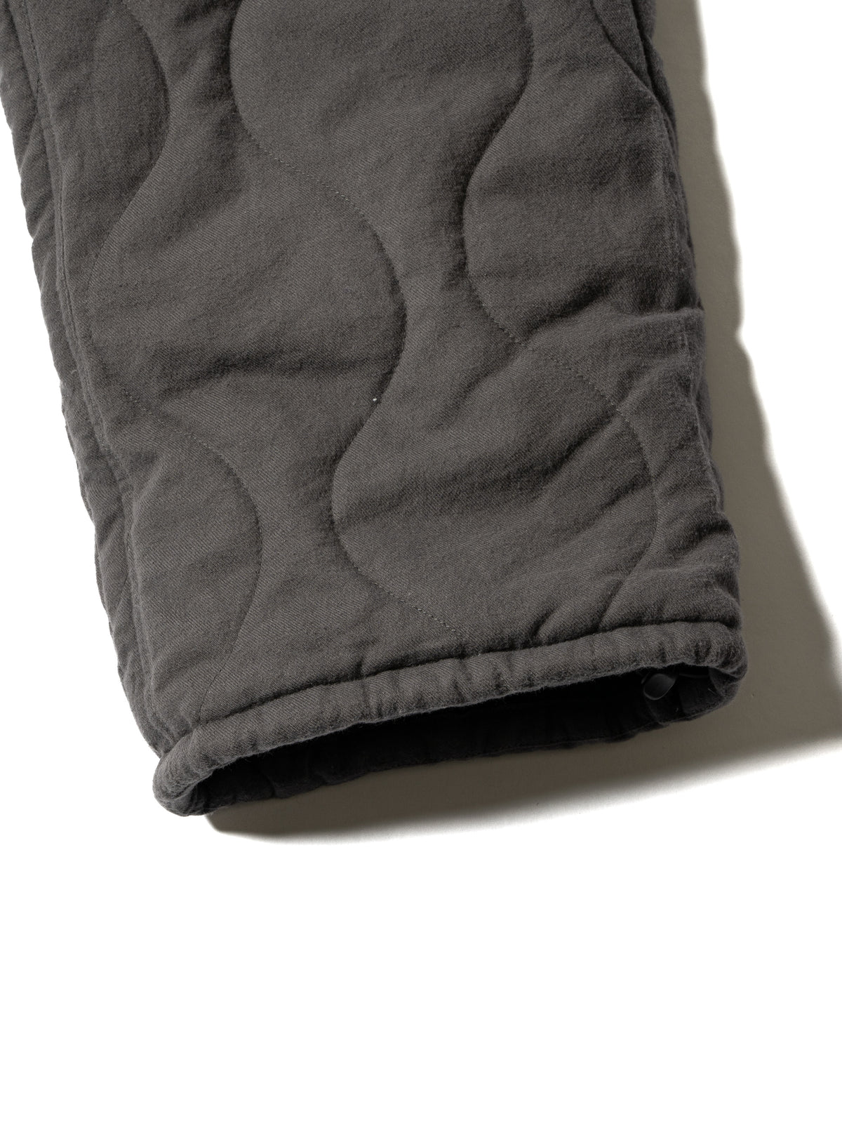 ORGANIZED EASY QUILTED PANTS / COTTON PEACH SKIN TWILL