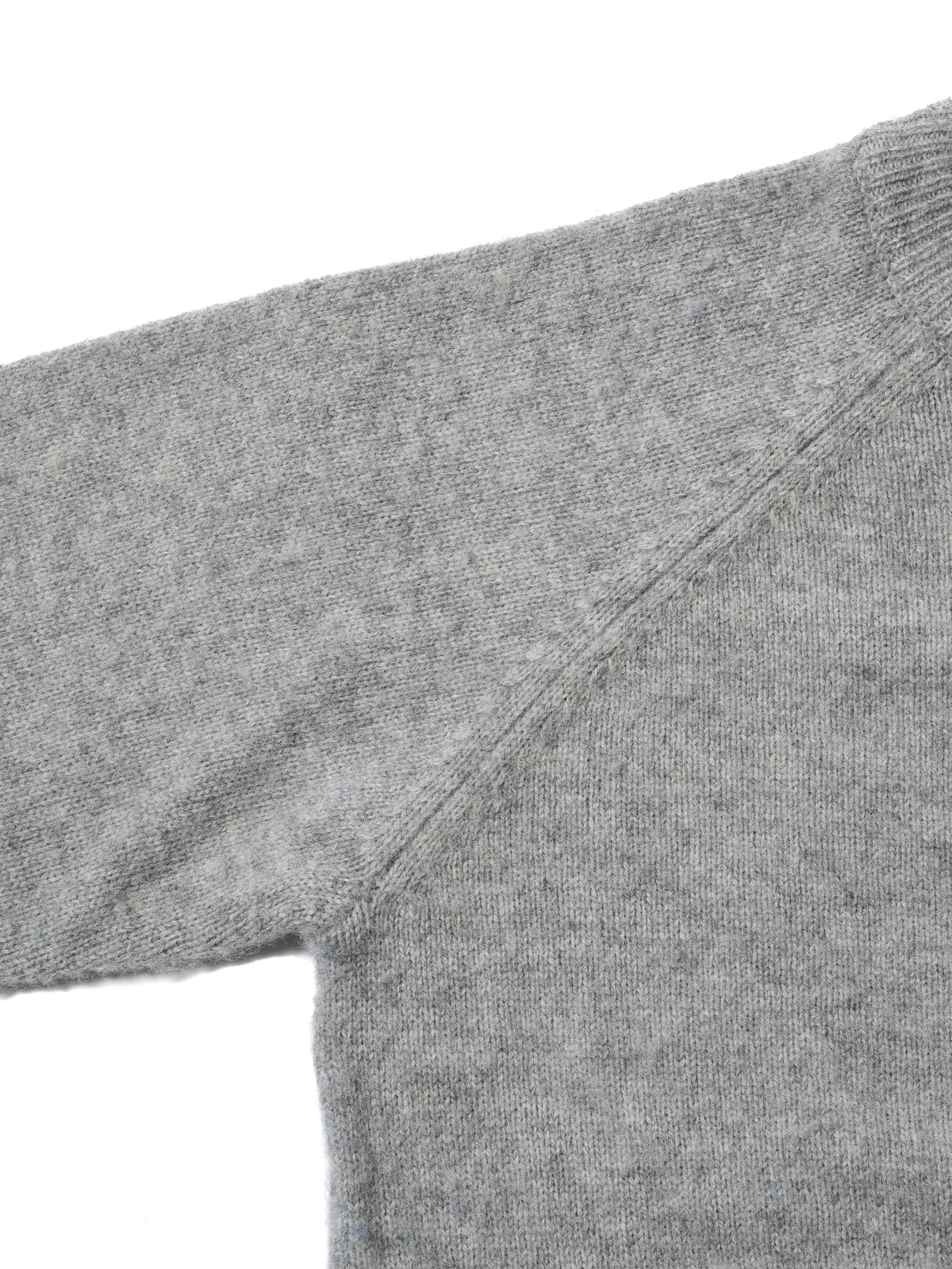 ORGANIZED SWEATER / WOOLEN YARN