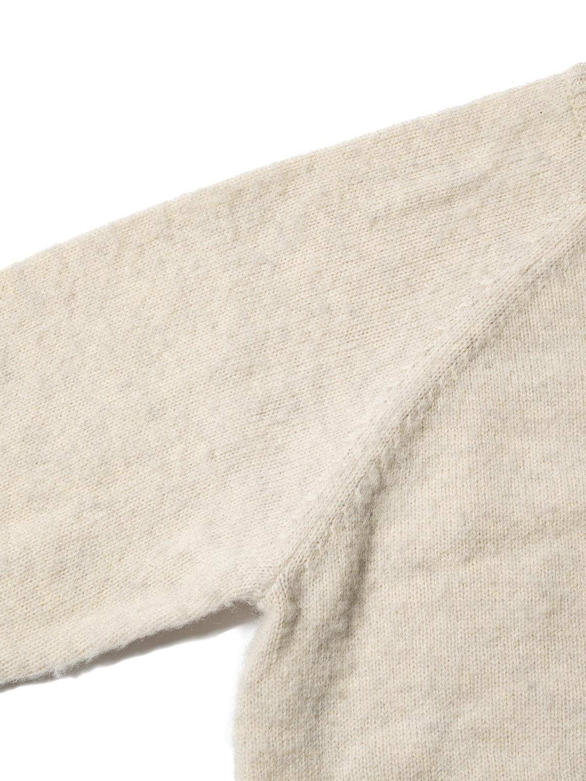 ORGANIZED SWEATER / WOOLEN YARN