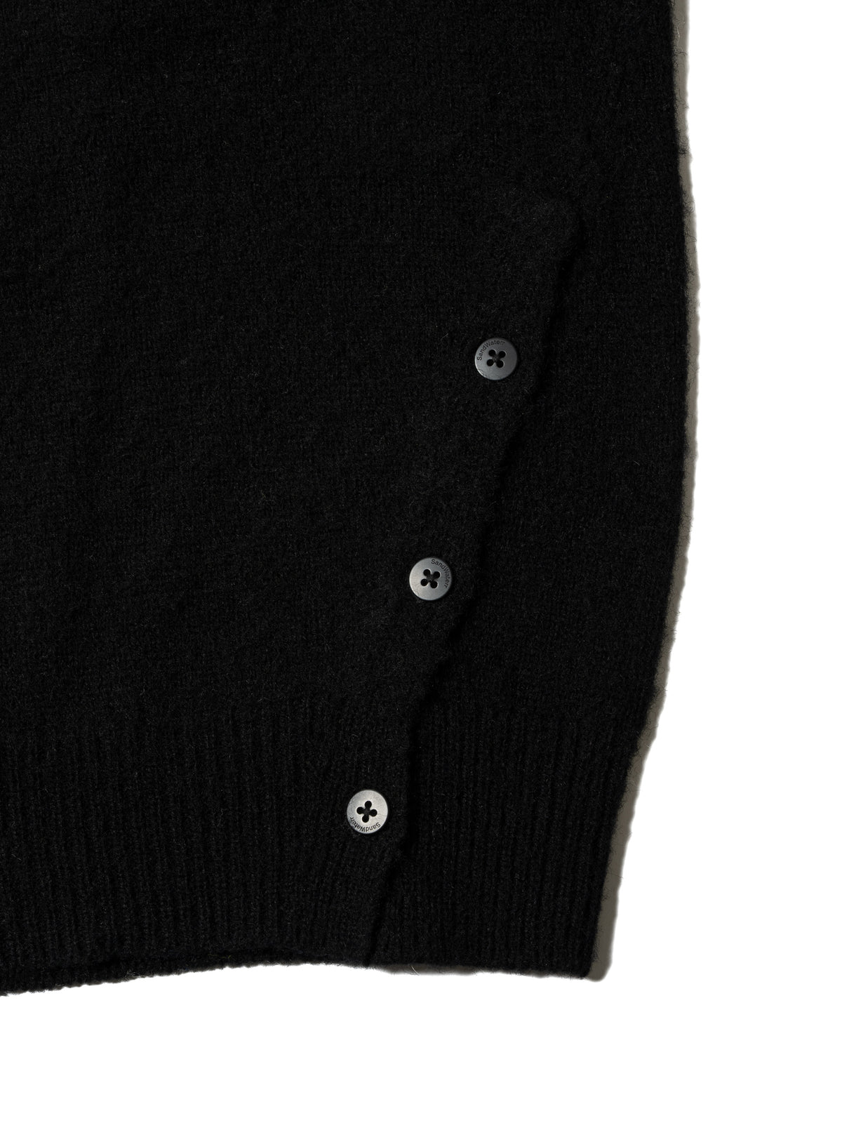 ORGANIZED SWEATER / WOOLEN YARN