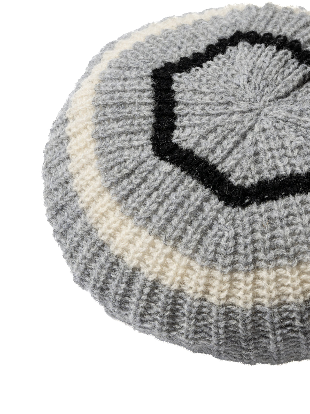ORGANIZED BEANIE / WOOLEN YARN