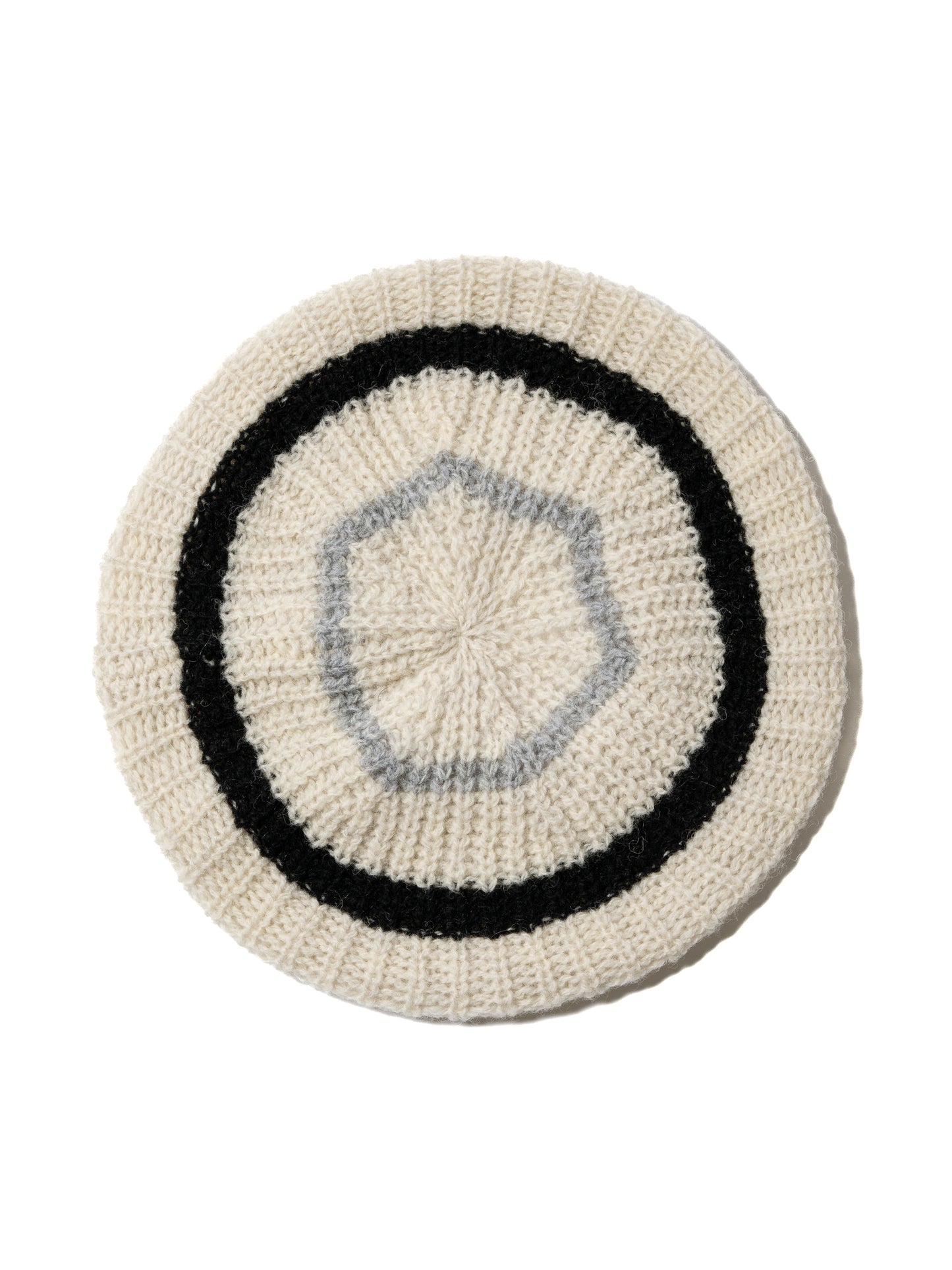 ORGANIZED BEANIE / WOOLEN YARN