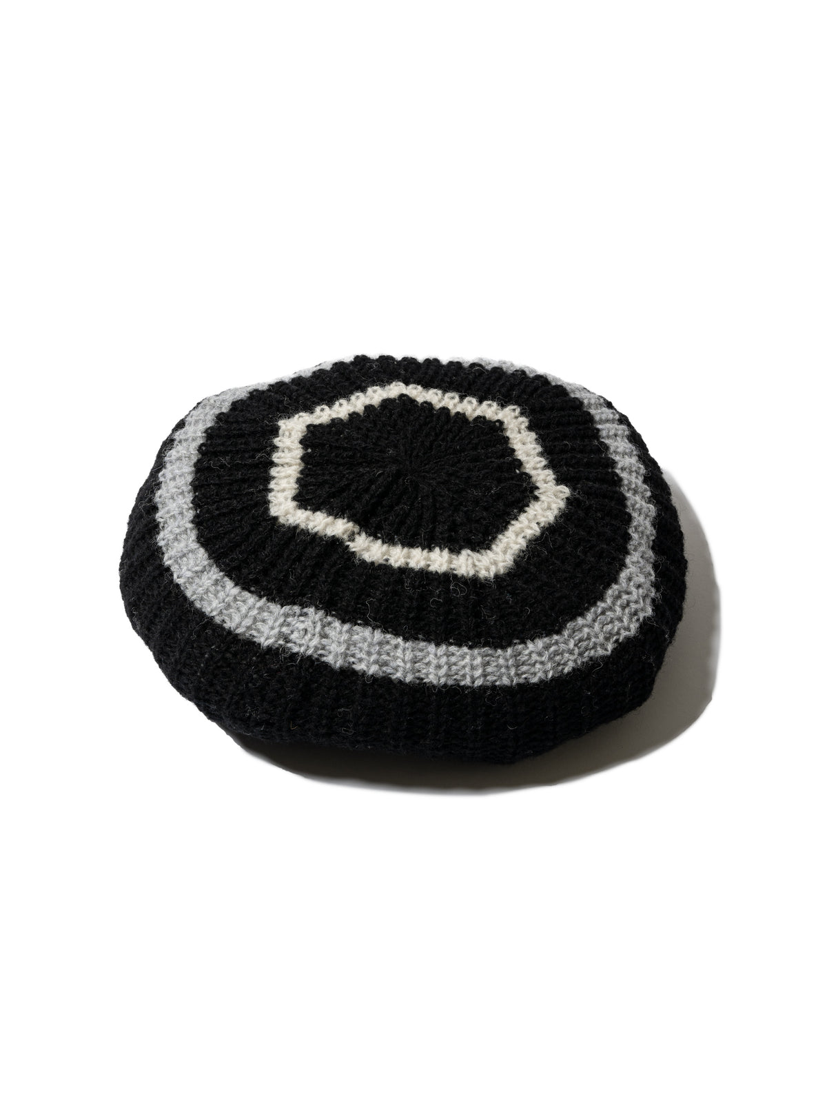 ORGANIZED BEANIE / WOOLEN YARN