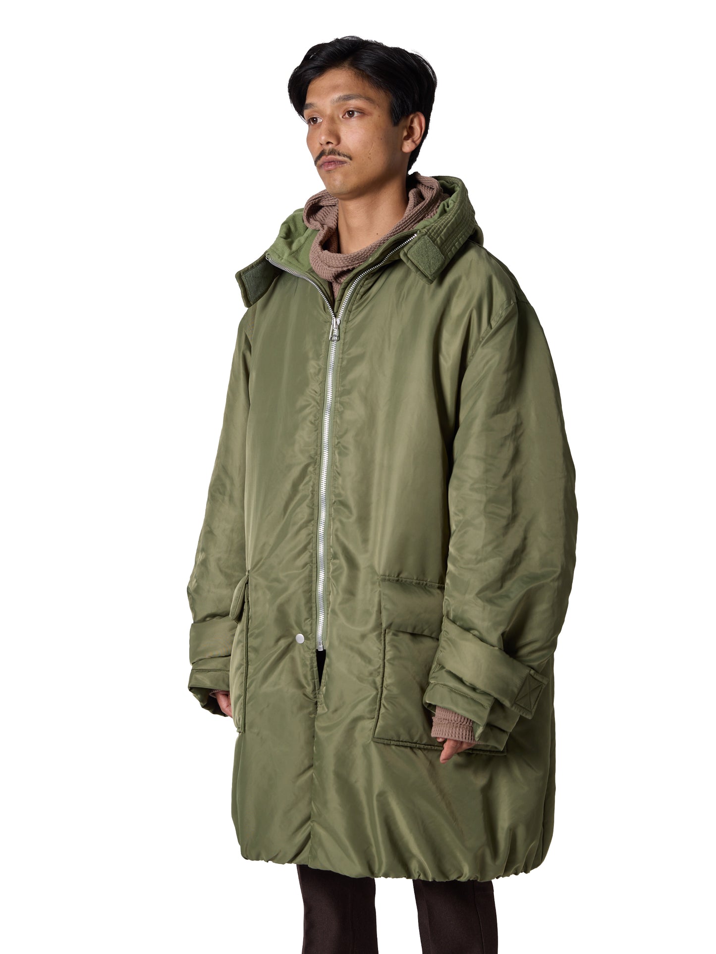 RESEARCHED PADDED COAT / NYLON SATIN