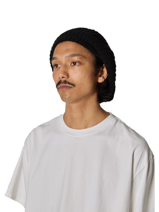 ORGANIZED BEANIE / WOOLEN YARN