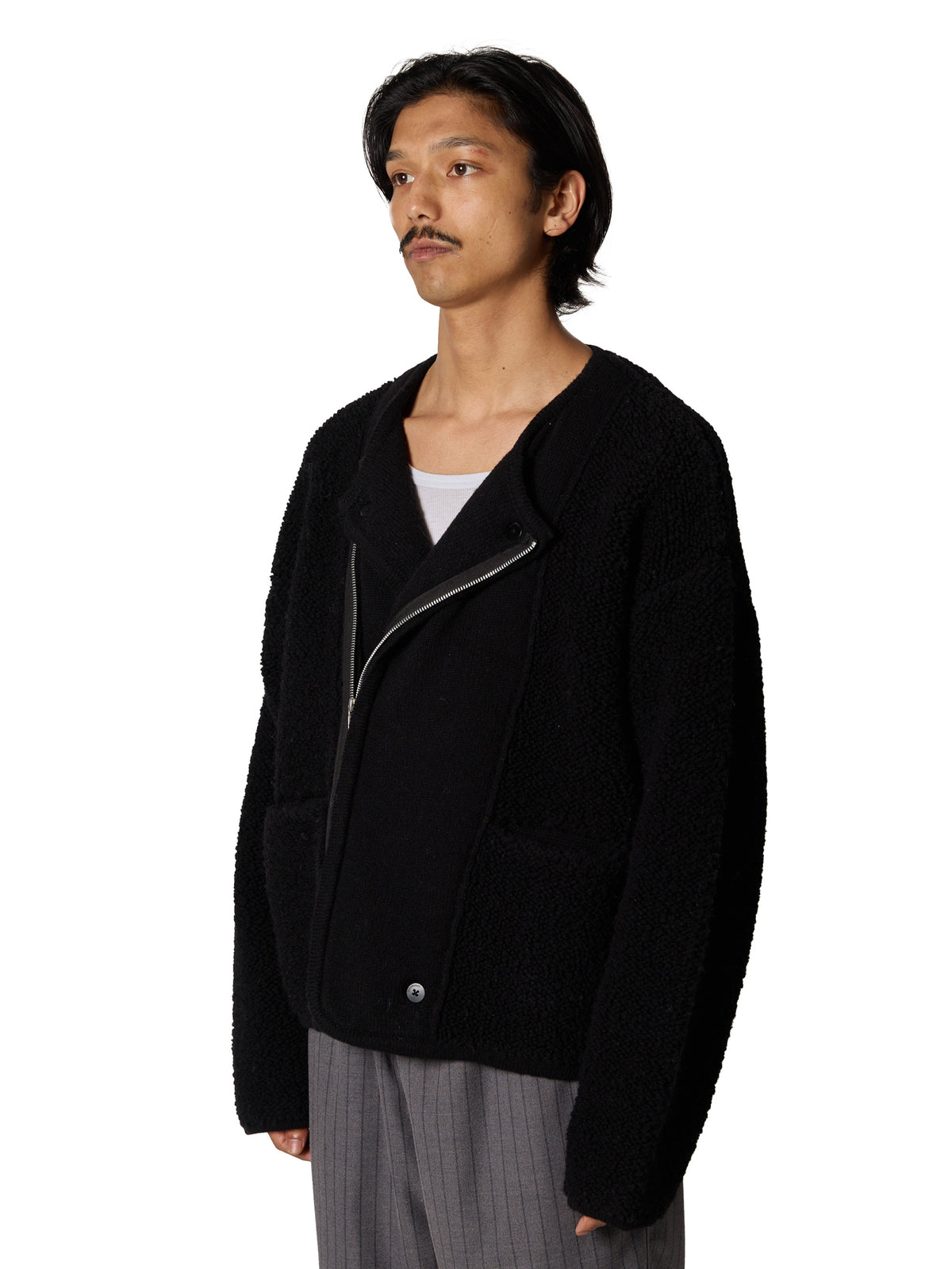 ORGANIZED CARDIGAN / WOOLEN YARN